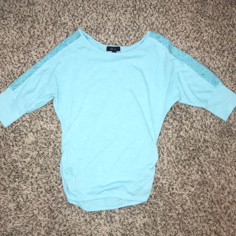 Quarter sleeve blue sweater with lace sleeves